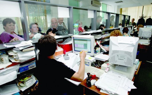 Strategiile Fiscului: datorii plătite în rate și acces la fișele fiscale din fața calculatorului