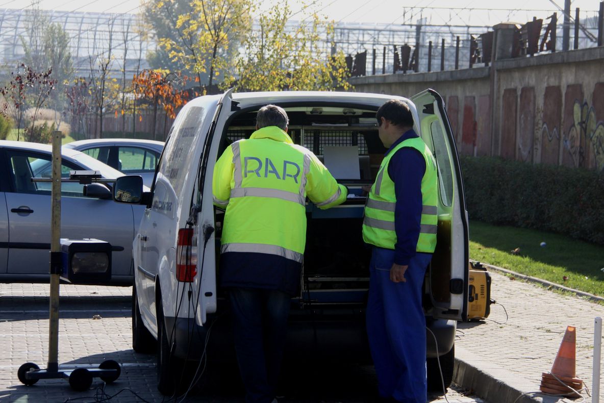 Pericol pe drumurile publice. Aproape o treime din maşinile verificate de RAR în judeţul Olt, neconforme