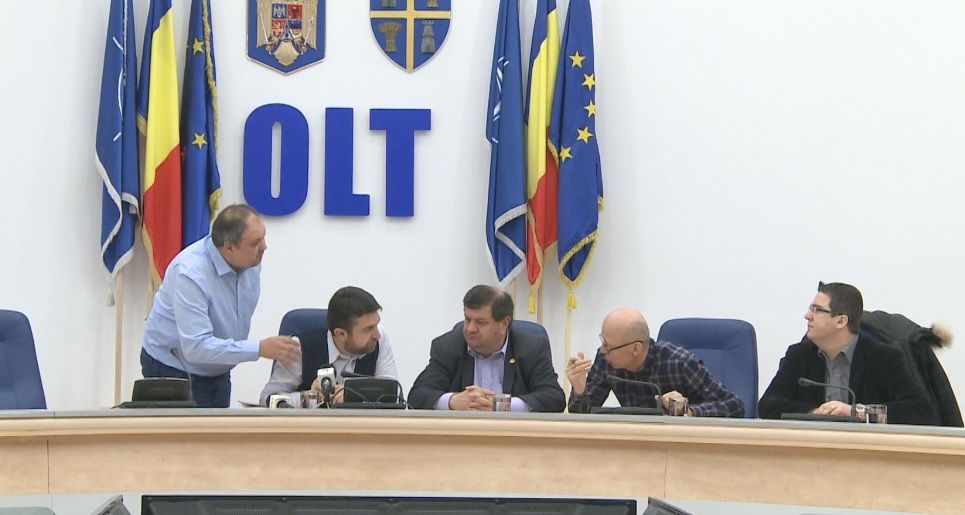 Întâlnire de lucru la Consiliul Județean, pentru definitivarea traseului Drumului Expres Craiova-Slatina- Pitești