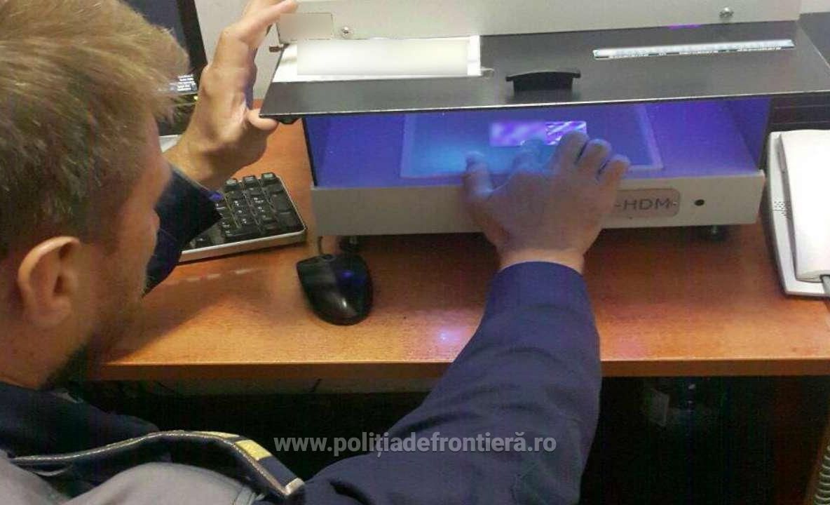 Oltean prins la frontiera cu Ungaria, la volanul unei maşini cu permis de conducere fals