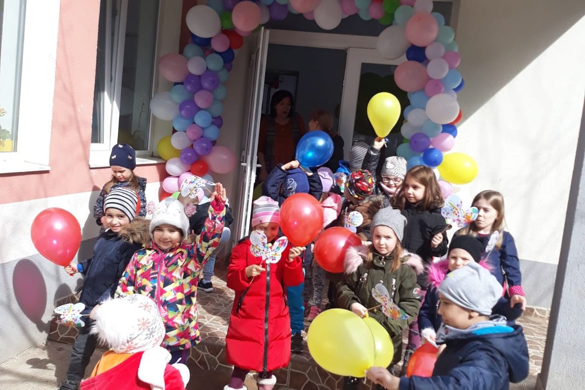 Școlile își prezintă oferta educațională. Peste 3.000 de copii, așteptați să se înscrie la clasa pregătitoare