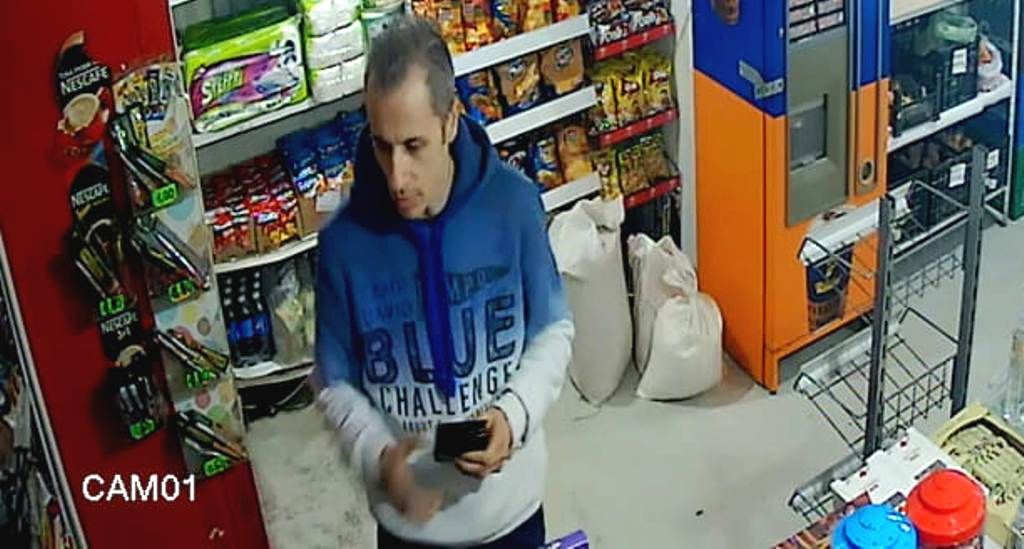 Magazin din Slatina, ţepuit prin metoda „pay point”