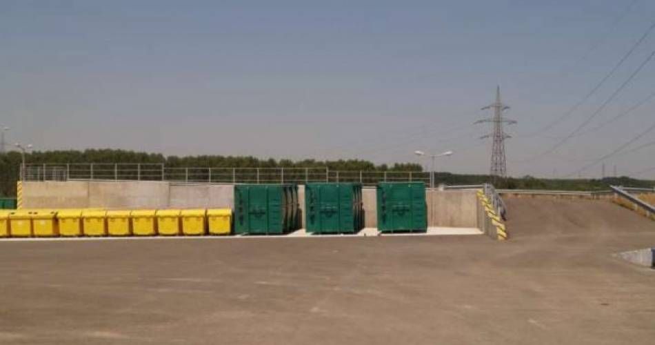 O firmă de salubritate dă în judecată Consiliul Județean și toate primăriile din Olt