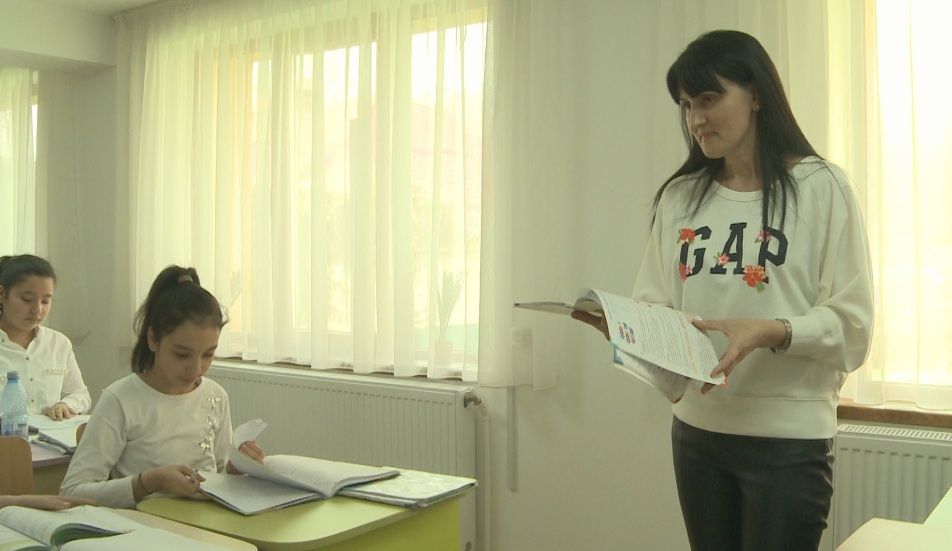 Dascălii unei școli din Slatina merg la domiciliul copiilor, să îi înscrie la clasa pregătitoare