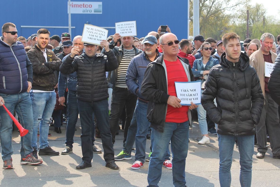 Neînţelegerile continuă între sindicate şi Alro. „Nu au făcut decât să fie pe placul conducerii“