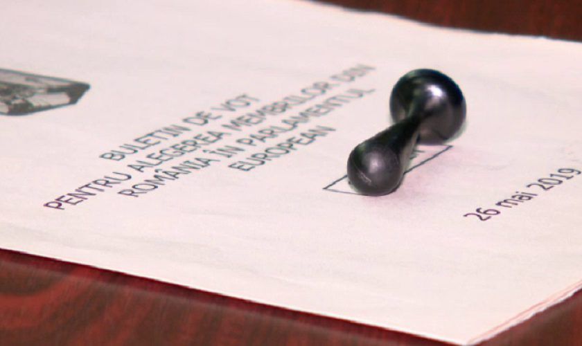 Prezenţa la vot, la ora 19.00: Europarlamentare - 45,60%, Referendum - 30,97%