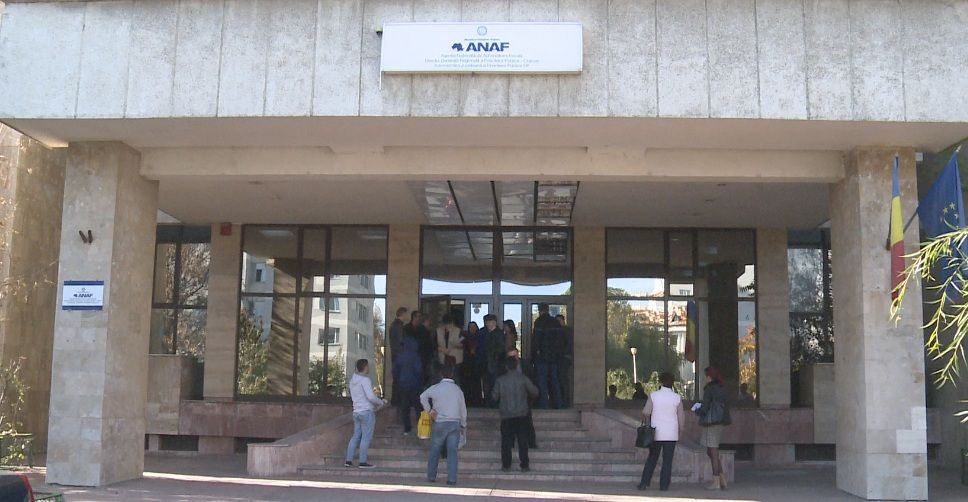 Peste 7.700 de olteni cu datorii la Fisc pot cere ștergerea penalităților