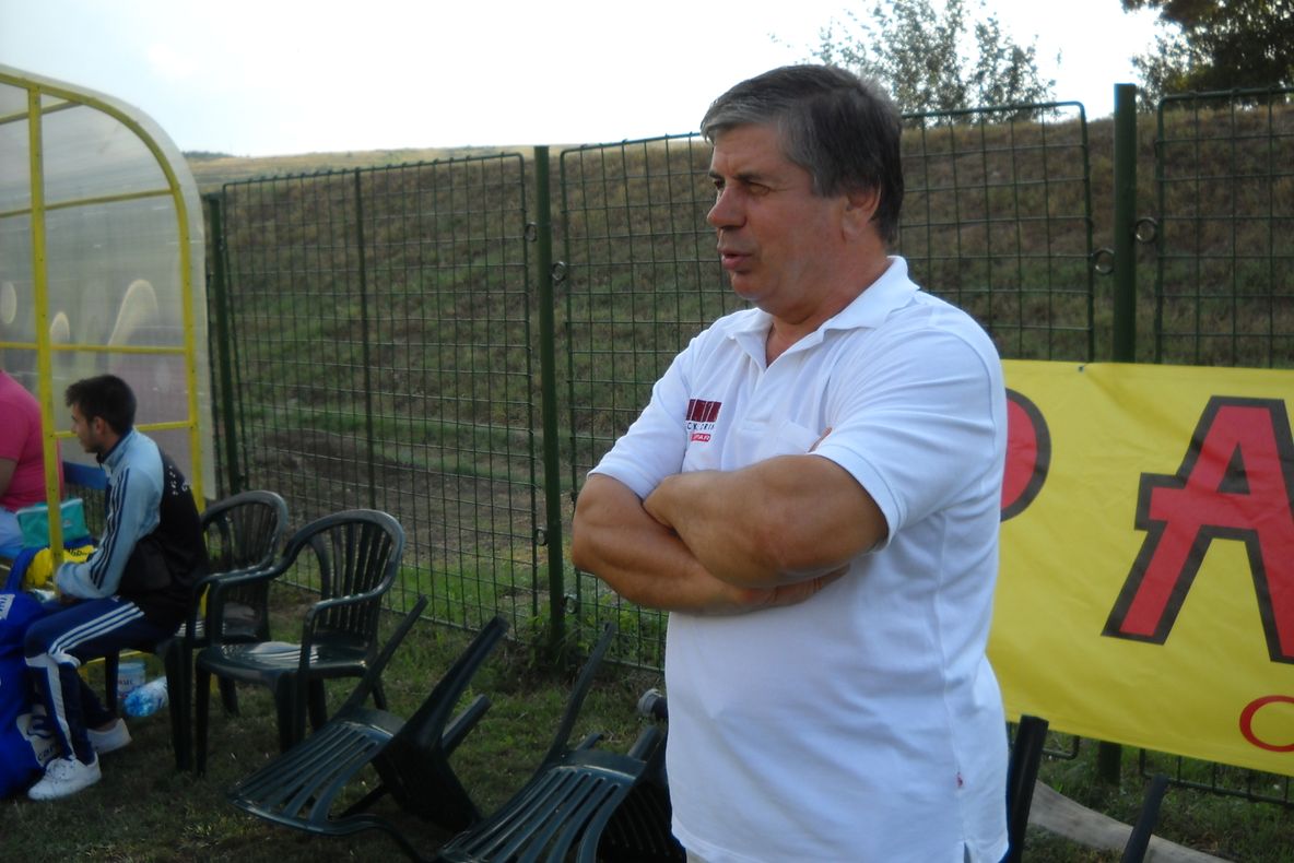 Un om de fotbal din Olt a făcut infarct, după un meci din Cupa României