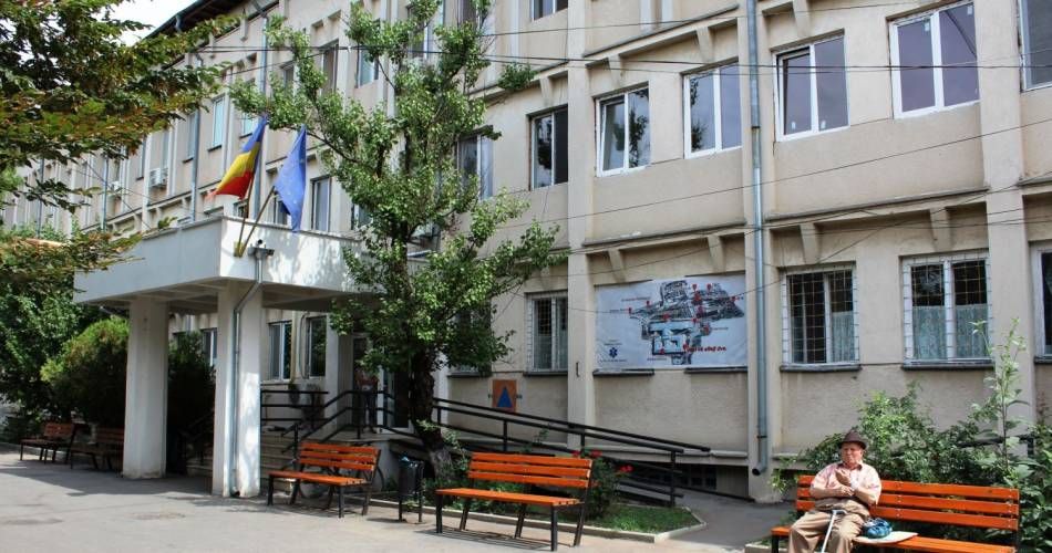 Modernizare totală pentru ambulatoriul din Caracal. A fost semnat contractul de finanțare