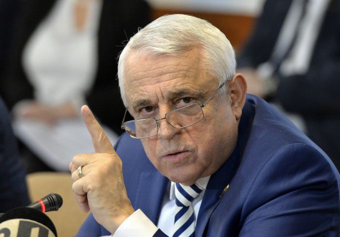 Cine îi ia apărarea lui Petre Daea: „Nu cred că trebuie să schimbi un ministru bun!”