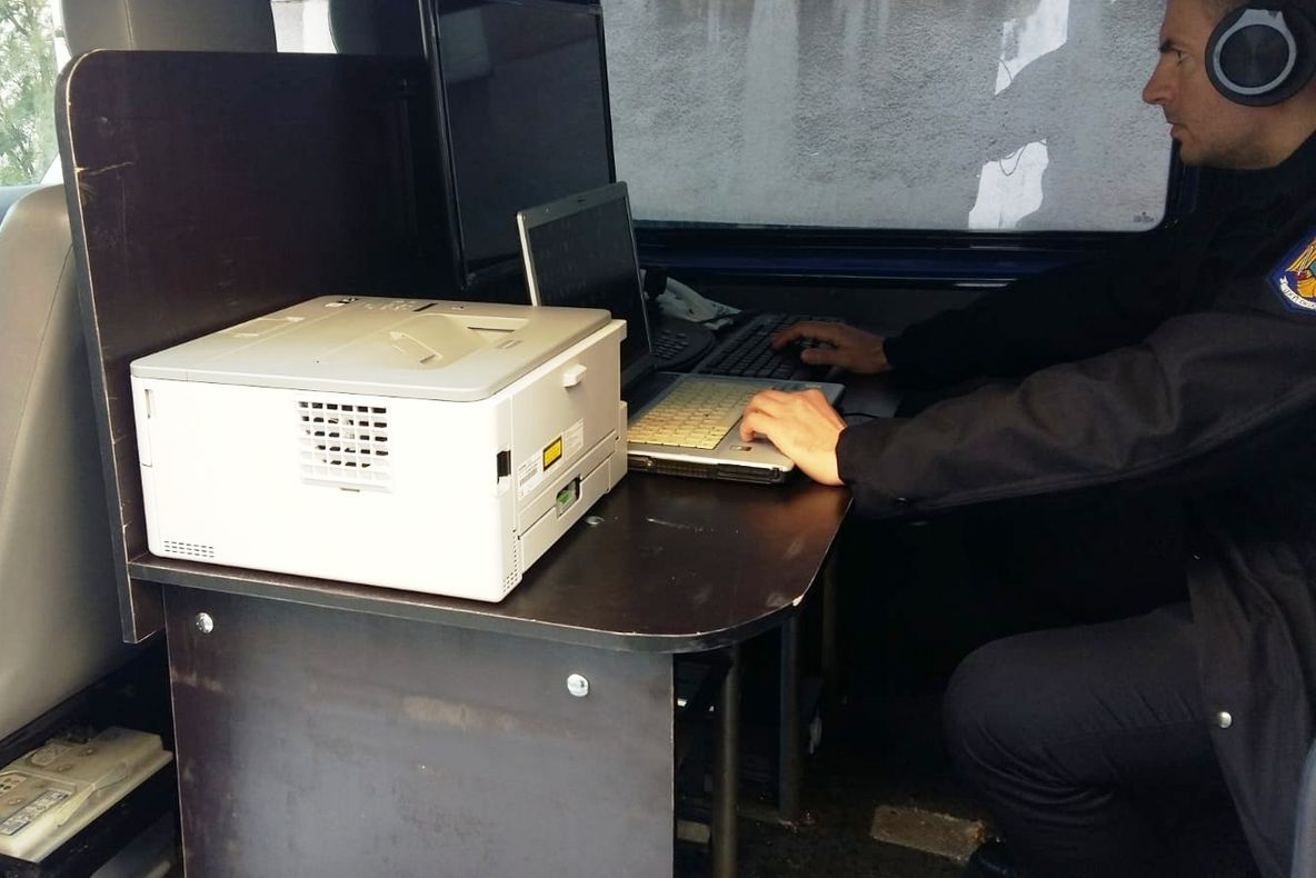 „Big-brother” mobil cu două camere video şi transmisiune în timp real, la Jandarmeria Olt - FOTO