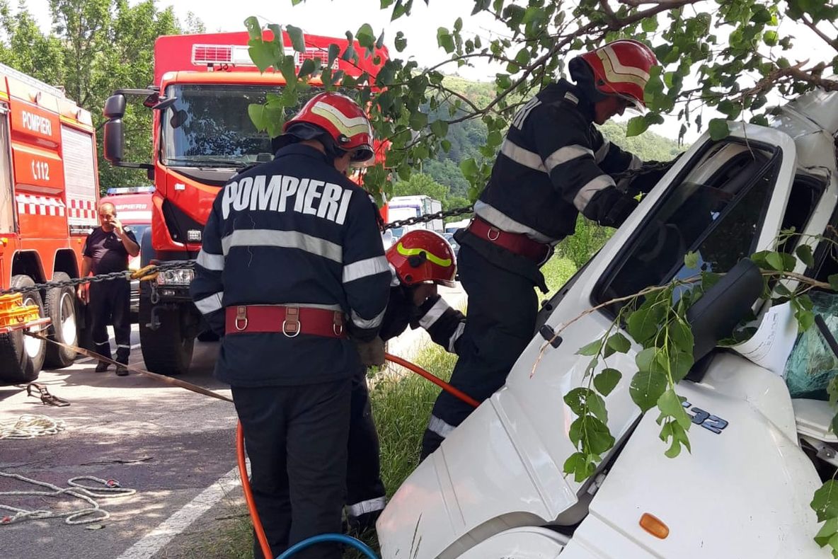 Bătrân mort în accident pe un drum din Olt