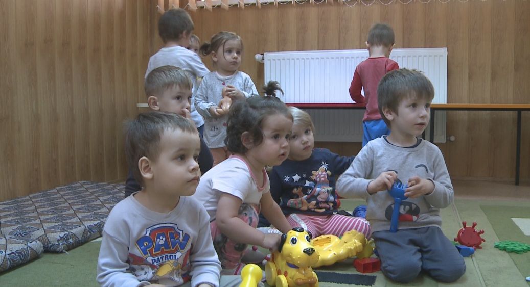 Peste 170 de solicitări pentru creșele din Slatina. Numărul locurilor este mult mai mic