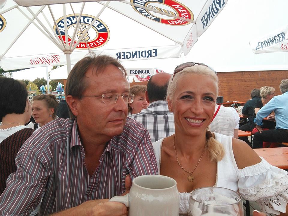 A renunțat la traiul liniștit din Germania, să cultive usturoi într-o comună din Olt