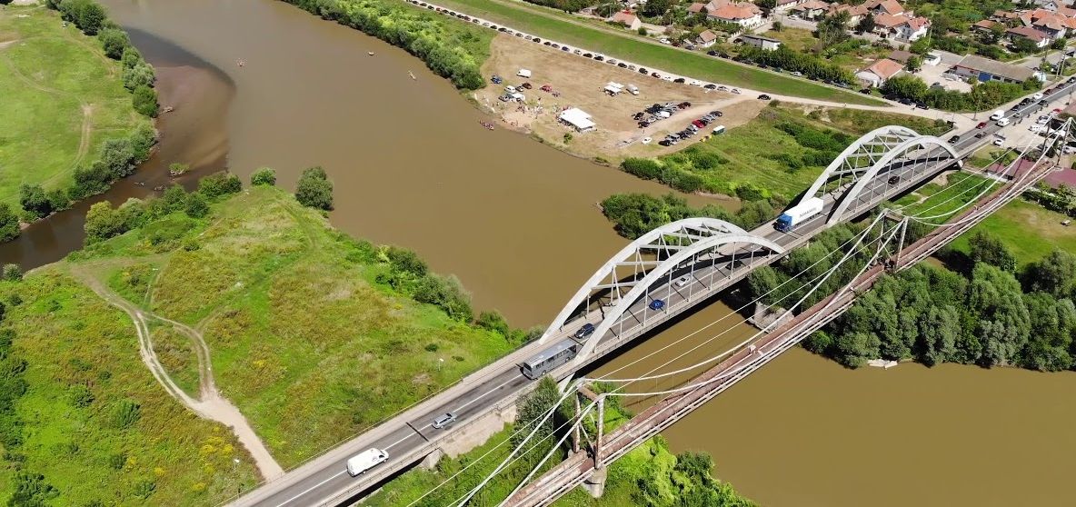 Detalii CUTREMURĂTOARE. Un poliţist le-a cerut procrurorilor să apeleze el la 112 şi să reclame o altercaţie domestică, pentru a se intra mai repede în "Casa Groazei" din Caracal