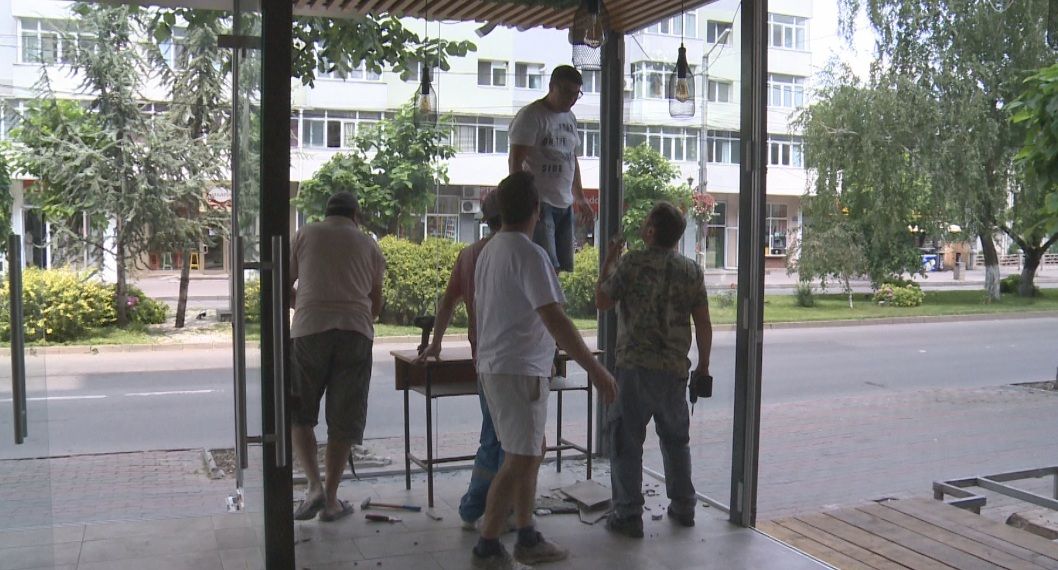 Terasa Cinema, demolată. Urmează Dolce Vita