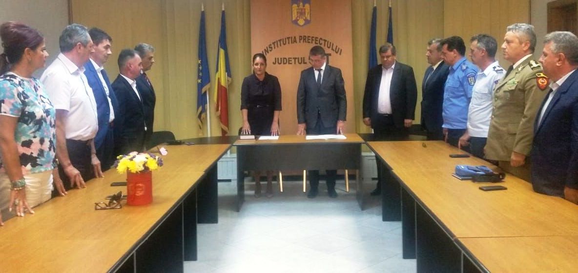 Angela Nicolae a depus jurământul pentru funcţia de prefect al judeţului Olt