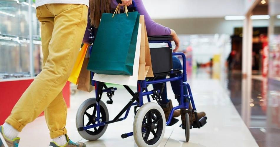 Primăriile din județ, cu macheta la Ministerul Finanțelor. Cine plătește indemnizațiile persoanelor cu handicap