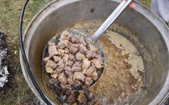 Anchetă la Jandarmeria Olt, după ce oamenii legii au făcut un selfie cu evadații din Timiș