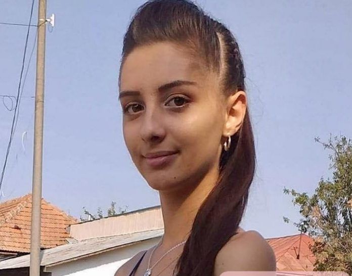 Elevă dintr-o comună din Olt, premiată la Ateneul Român pentru rezultatele bune la învățătură