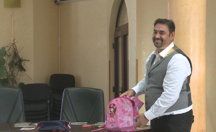 Ghiozdane pentru fiecare elev de la clasa pregătitoare, la Slatina. Cât cheltuie primăria