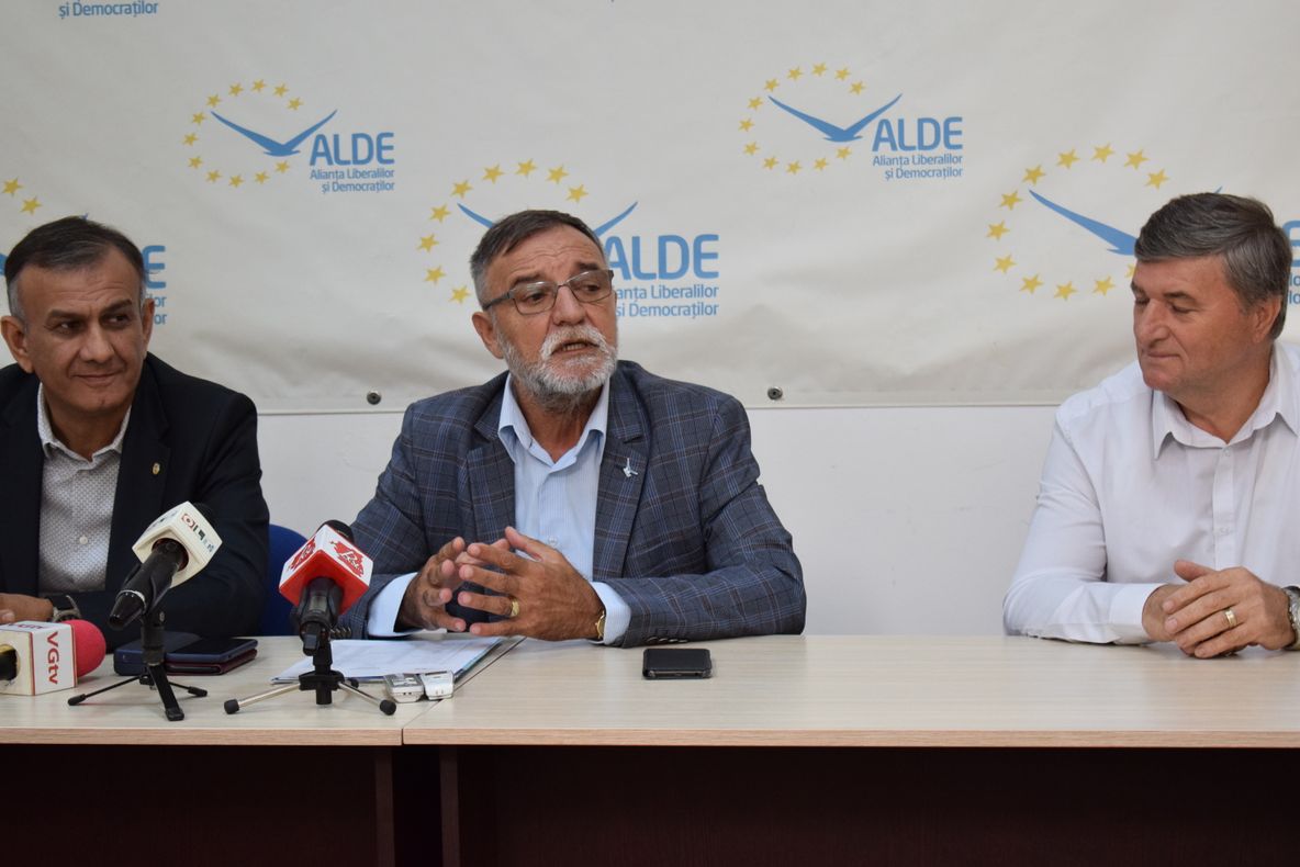 Olt: Deşi a ieşit din alianţa cu PSD, ALDE rămâne la guvernare în judeţ