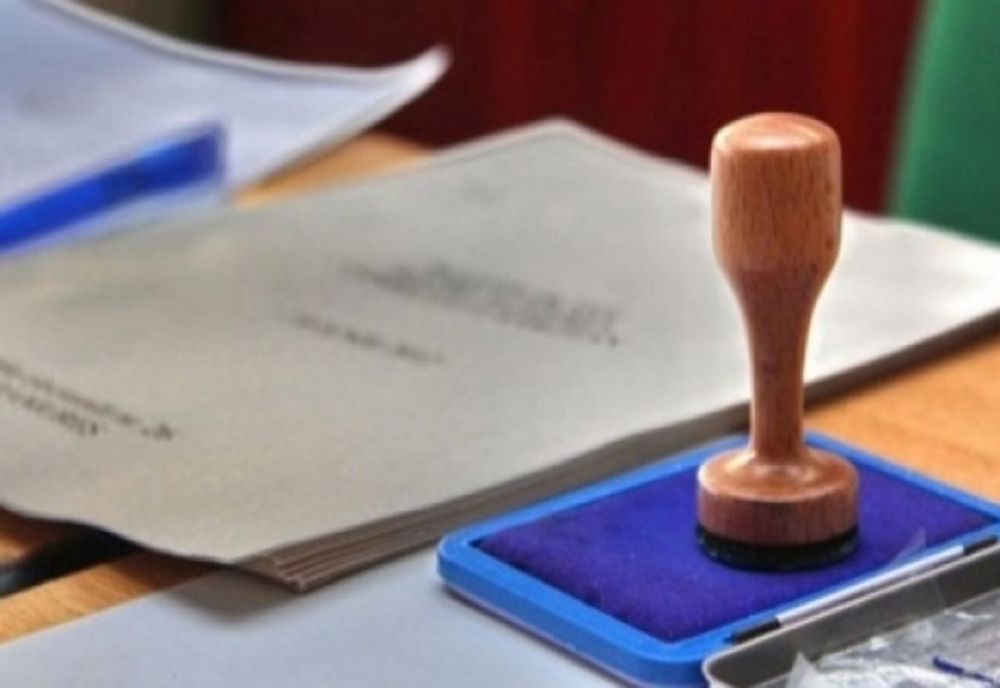 Olt: Votează în arest