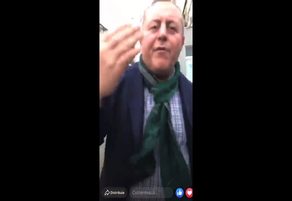 Olt: Tânăr bătut şi insultat de un primar. De la ce a pornit scandalul