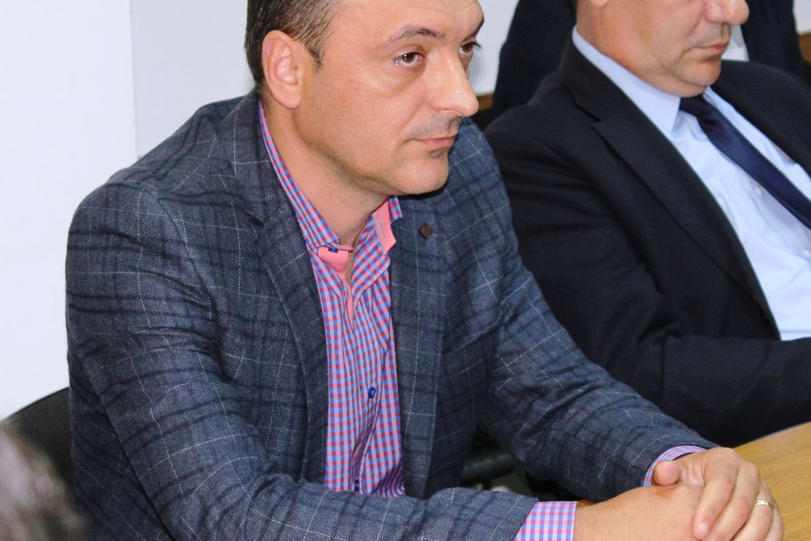 Care e omul pe care ALDE îl trimite ca subprefect de Olt