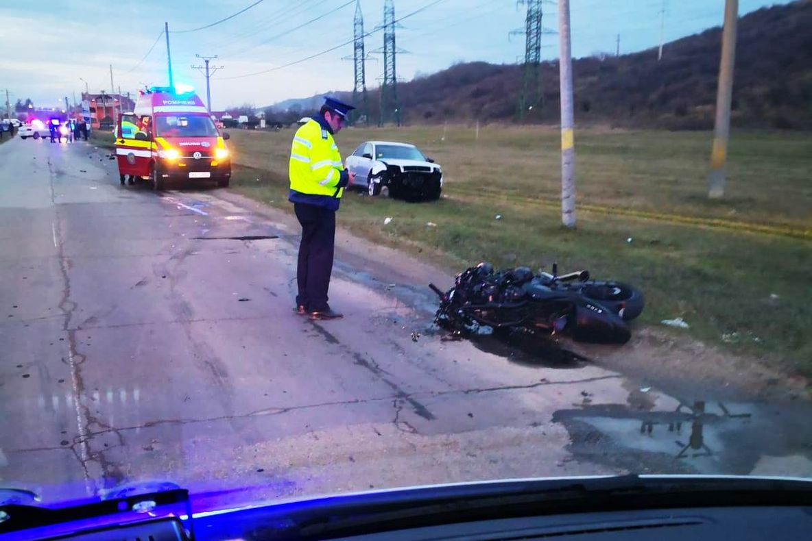 Motociclistul rănit în accidentul din ziua de Crăciun, în stare gravă la spital. Campanie pentru donare de sânge
