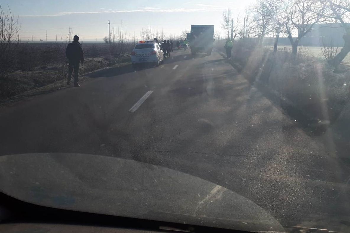 Accident în apropiere de Slatina. Trei maşini implicate