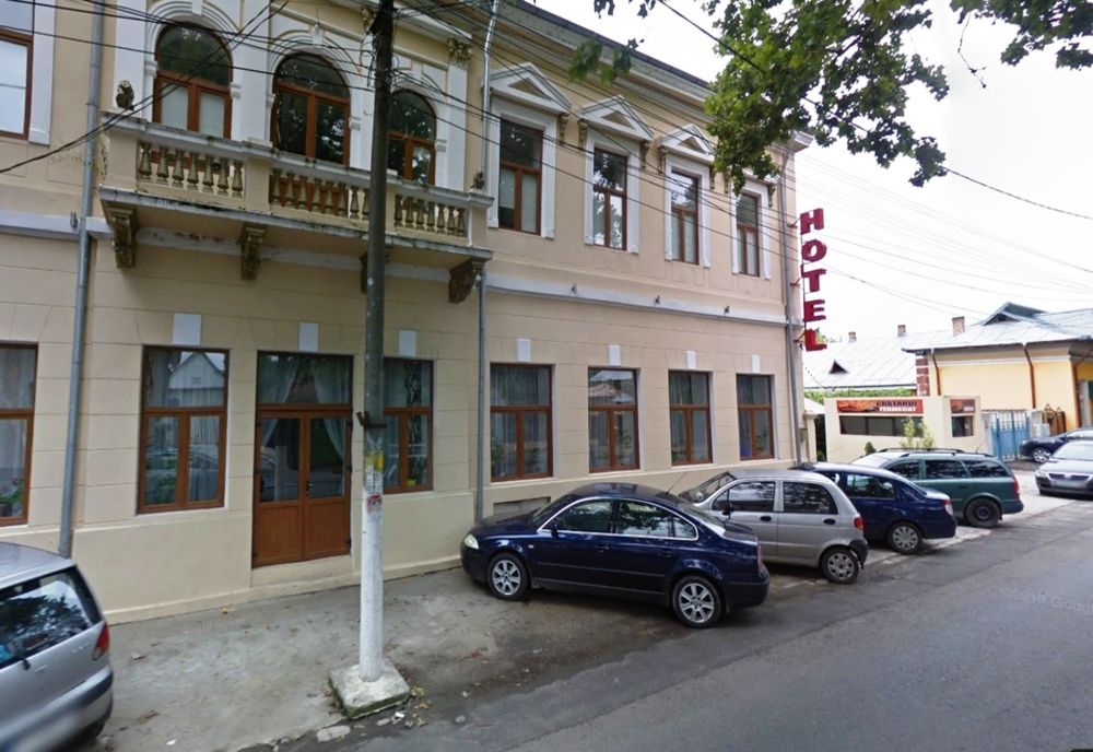 Zeci de persoane aflate în carantină, într-un hotel din Olt