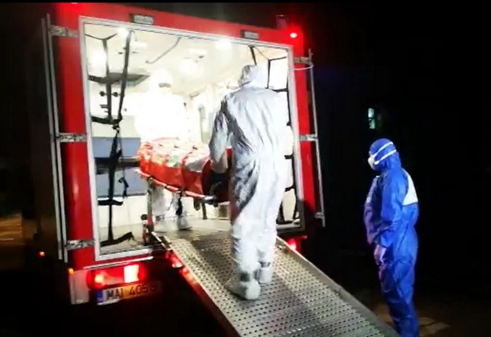 VIDEO. Cum s-a făcut transferul copilul cu COVID-19, de la Slatina în Bucureşti