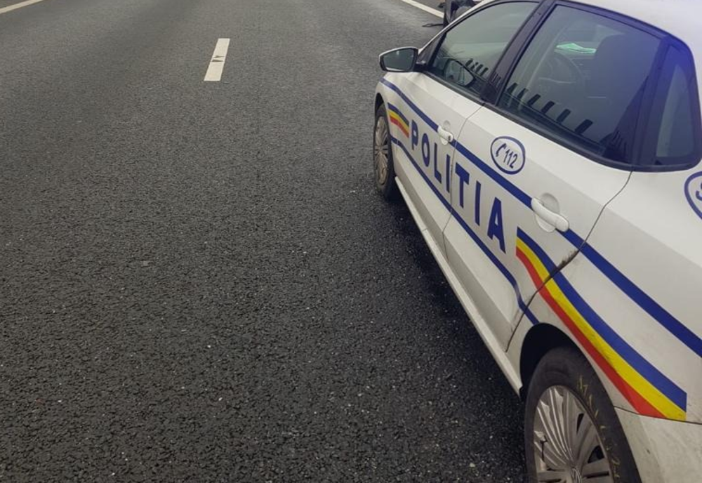 Prins la volanul unei maşini fără asigurare şi ITP, un şofer din Olt a lovit un poliţist. El a fost reţinut