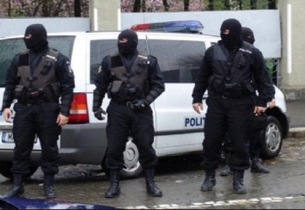 Jante auto în valoare de 8.000 lei, furate din Dolj, găsite la un bărbat din Olt