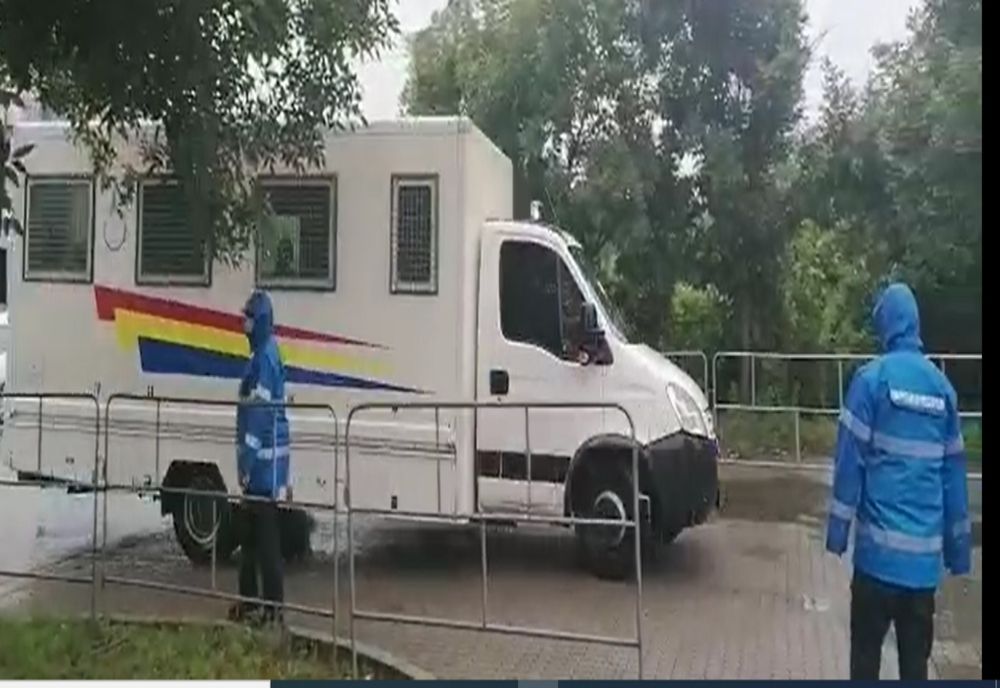 VIDEO. Dosarul Caracal. Dincă, din nou faţă în faţă cu familia victimelor