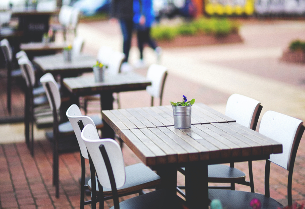 Coronavirus. Terasele din Slatina, amendate