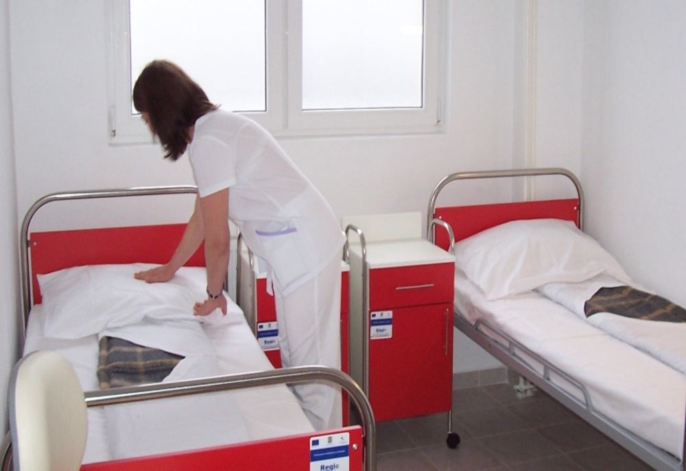 Preşedintele CJ Olt spune că, din august, nu mai are bani pentru asistenţă socială