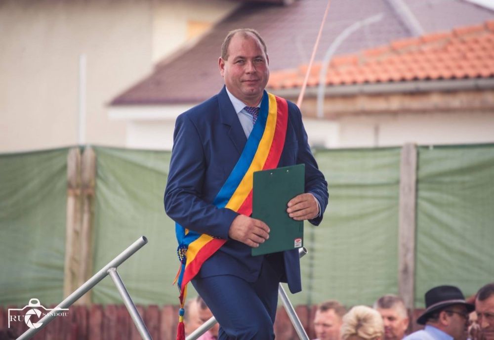 Un primar din Olt a fost testat pozitiv pentru coronavirus