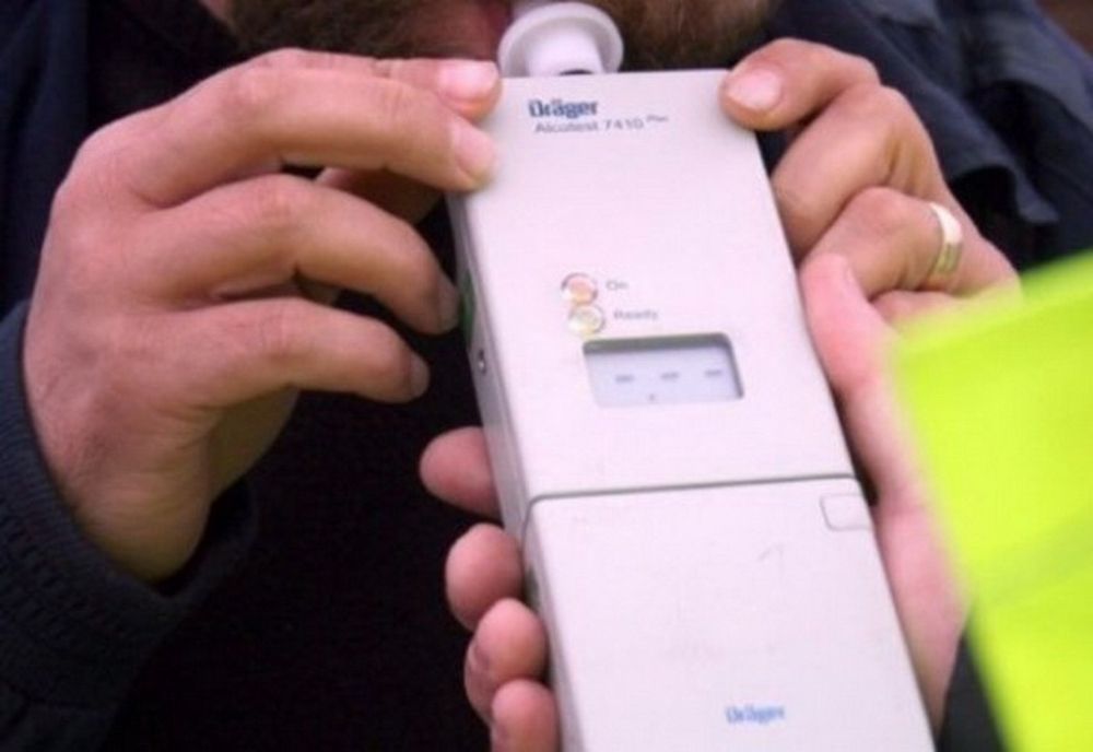 Slatina: Tânăr băut şi fără permis, la volanul unei maşini