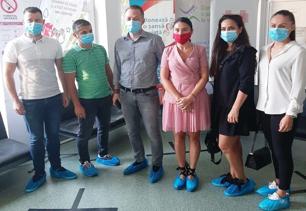 Poliţiştii din Olt au donat plasmă, după ce s-au vindecat de COVID-19