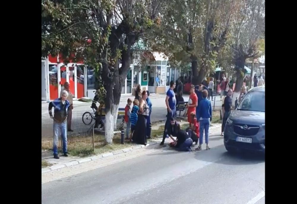 VIDEO. Accident în Balş. Fetiţă de trei ani, lovită de o maşină