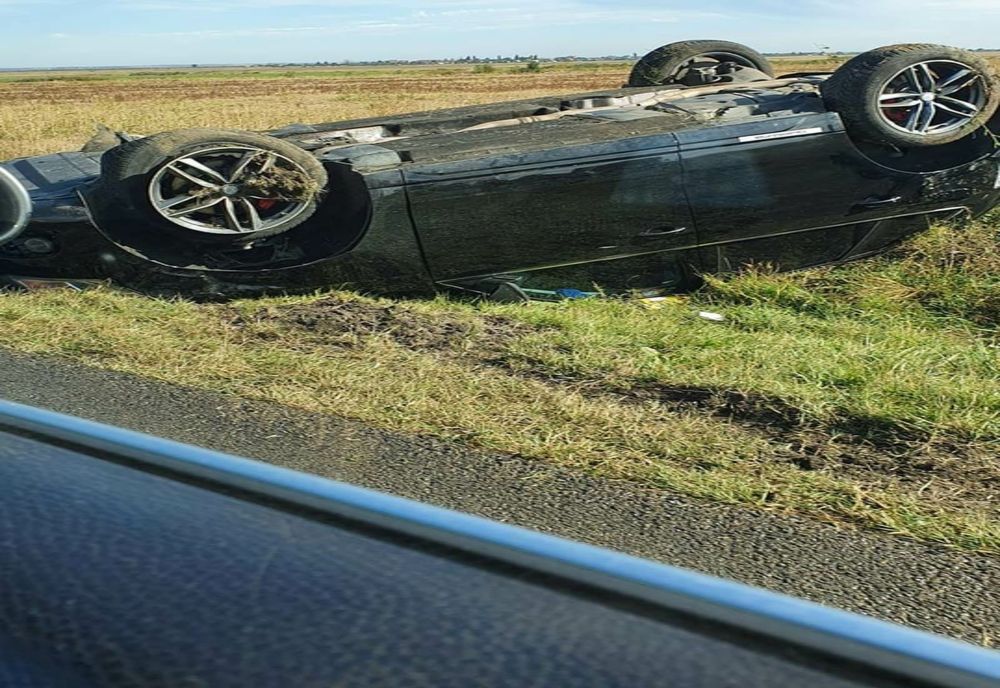 IMPACT între două maşini, în apropiere de Slatina