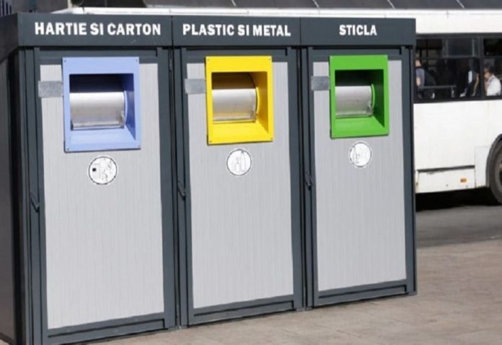Caracal: 40 de containere pentru colectarea selectivă a gunoiului achiziţionate de primărie