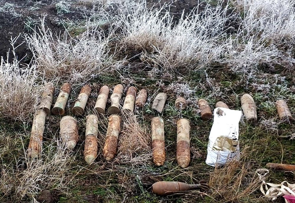 Olt: Zeci de proiectile explozive, grenade şi cartuşe, distruse 