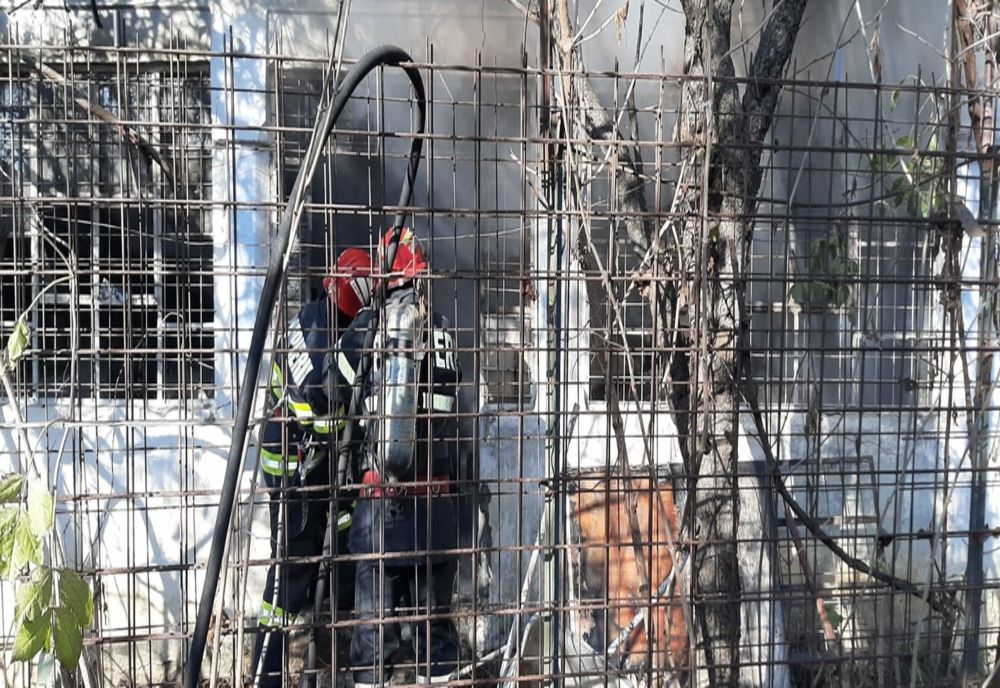 VIDEO. Incendiu în judeţul Olt. O locuinţă a fost distrusă