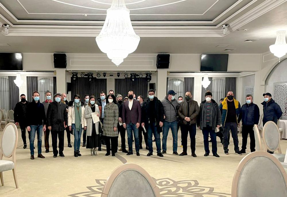 Caracal: Atragerea de fonduri europene şi susţinerea HORECA, principalele teme la întâlnirea primarului Doldurea cu oamenii de afaceri din oraş