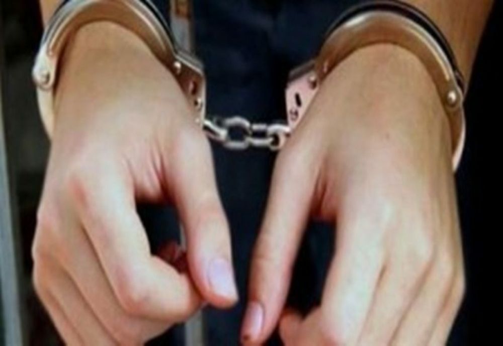 Tânăr din Olt, reţinut pentru relaţii sexuale cu o minoră