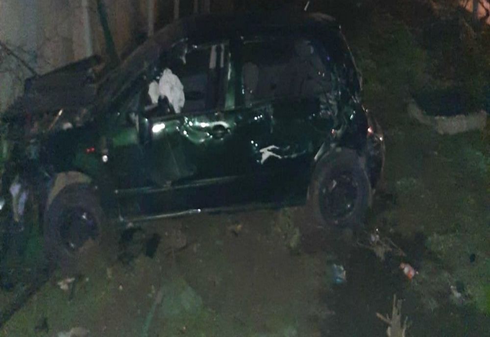 Olt: Un tânăr din Balş, în stare gravă, după ce a intrat cu maşina în zidul unei clădiri