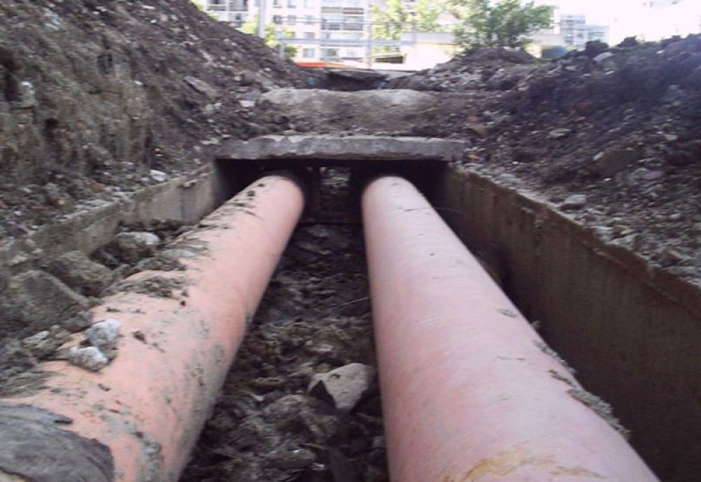 Reţea nouă de apă şi canal pe două străzi din Slatina